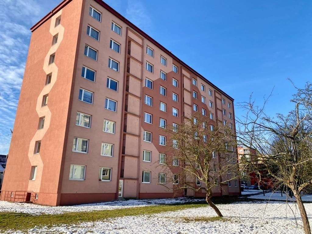 Prenájom bytu 2-izbový 62 m², Kostnická, Chomutov, Ústecký kraj Prenájom bytu 2-izbový 62 m², Kostnická, Chomutov, Ústecký kraj