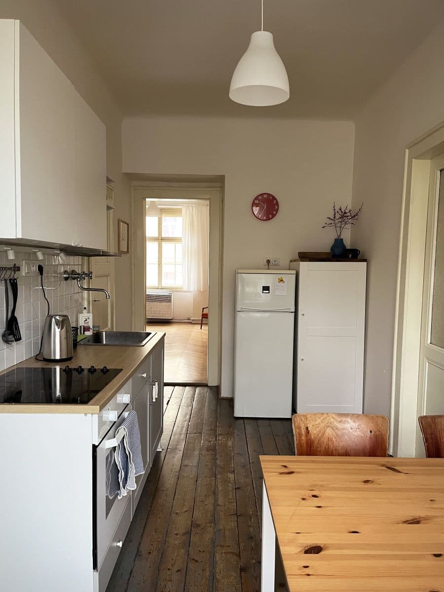 Prenájom bytu 70 m², Chvalova, Praha, Praha Prenájom bytu 70 m², Chvalova, Praha, Praha