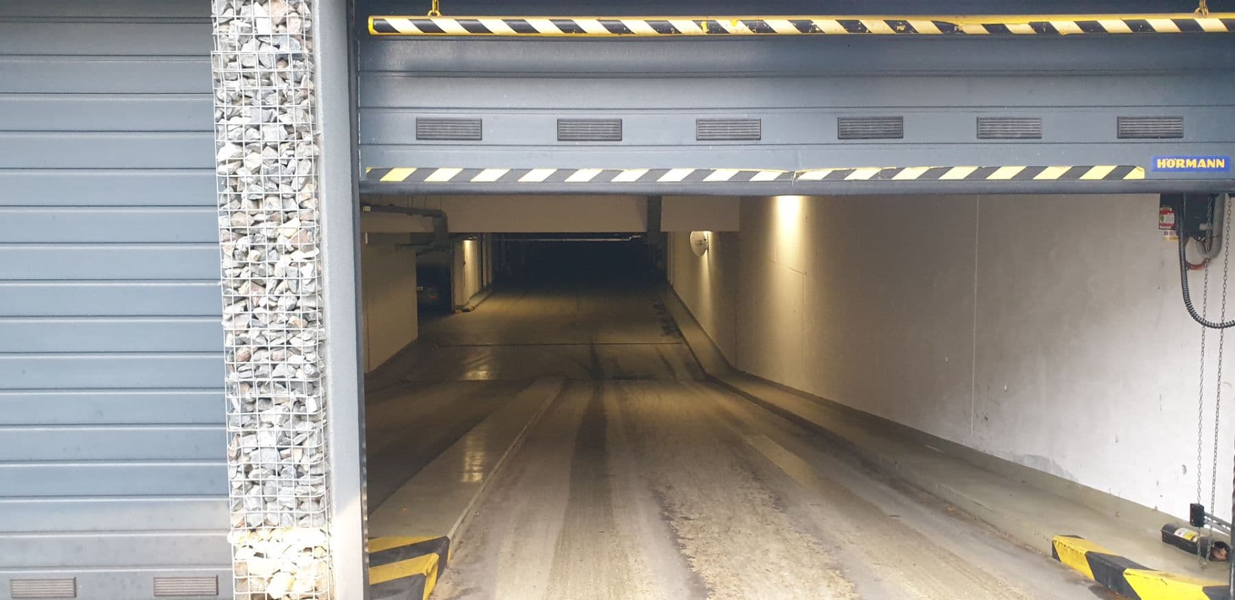 Prenájom garáže 20 m², Italská, Praha, Praha Prenájom garáže 20 m², Italská, Praha, Praha