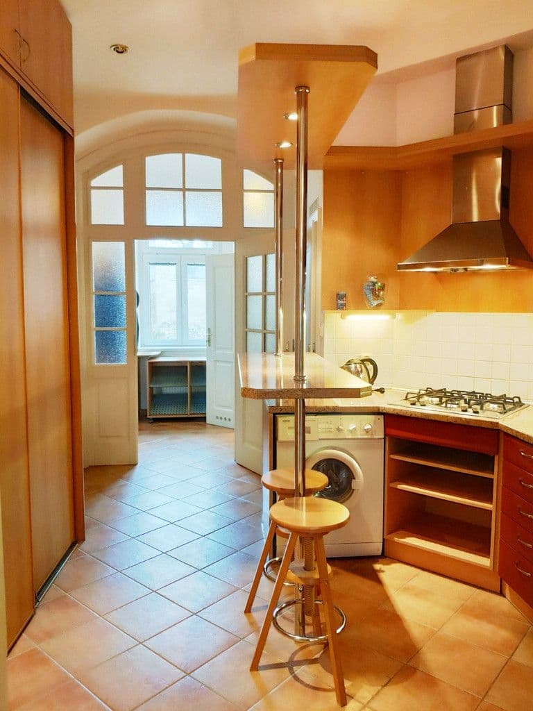 Prenájom bytu 1-izbový 43 m², Řehořova, Praha, Praha Prenájom bytu 1-izbový 43 m², Řehořova, Praha, Praha