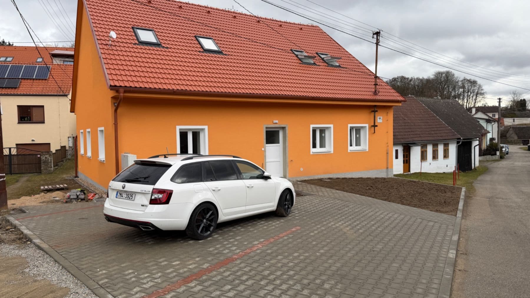 Prenájom bytu 2-izbový 37 m², Na Potoce, Divišov, Středočeský kraj Prenájom bytu 2-izbový 37 m², Na Potoce, Divišov, Středočeský kraj