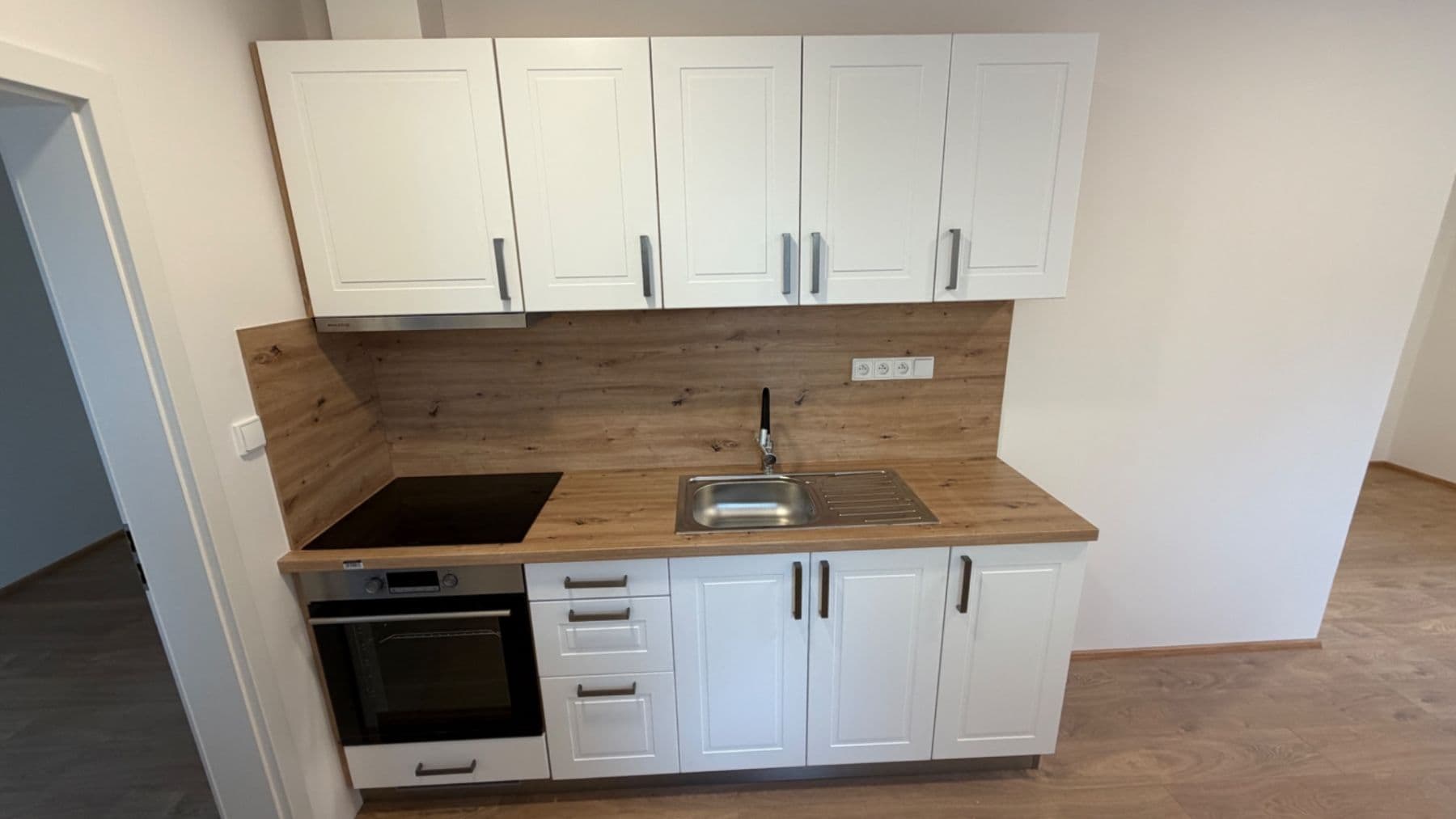 Prenájom bytu 2-izbový 37 m², Na Potoce, Divišov, Středočeský kraj Prenájom bytu 2-izbový 37 m², Na Potoce, Divišov, Středočeský kraj