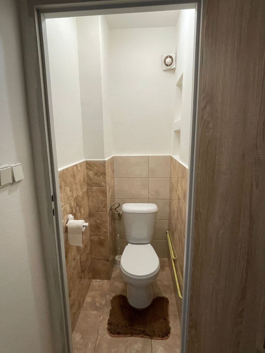 Prenájom bytu 2-izbový 47 m², 28. října, Ostrava, Moravskoslezský kraj Prenájom bytu 2-izbový 47 m², 28. října, Ostrava, Moravskoslezský kraj