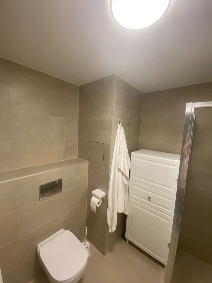 Prenájom bytu 1-izbový 32 m², Sobí, Praha, Praha Prenájom bytu 1-izbový 32 m², Sobí, Praha, Praha