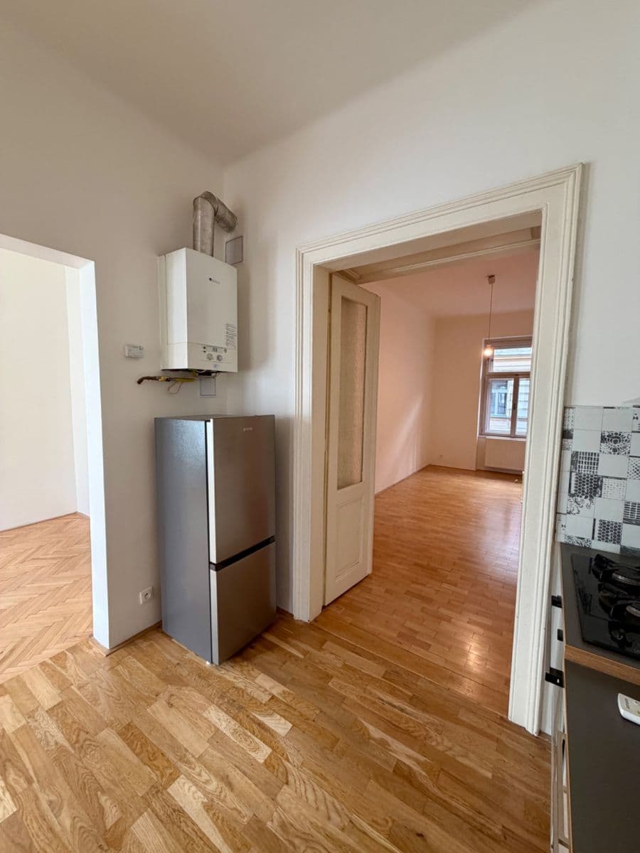 Prenájom bytu 3-izbový 80 m², Dukelských hrdinů, Praha, Praha Prenájom bytu 3-izbový 80 m², Dukelských hrdinů, Praha, Praha