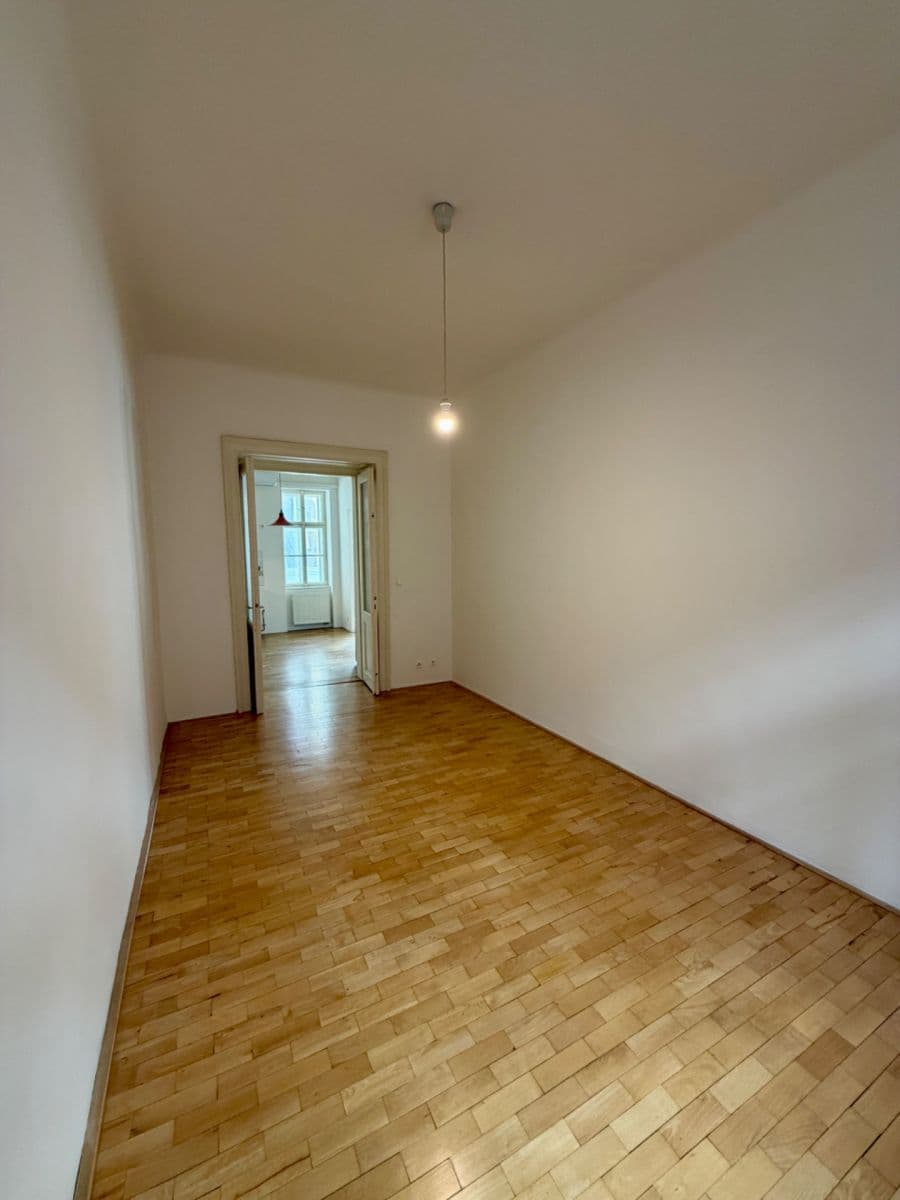 Prenájom bytu 3-izbový 80 m², Dukelských hrdinů, Praha, Praha Prenájom bytu 3-izbový 80 m², Dukelských hrdinů, Praha, Praha