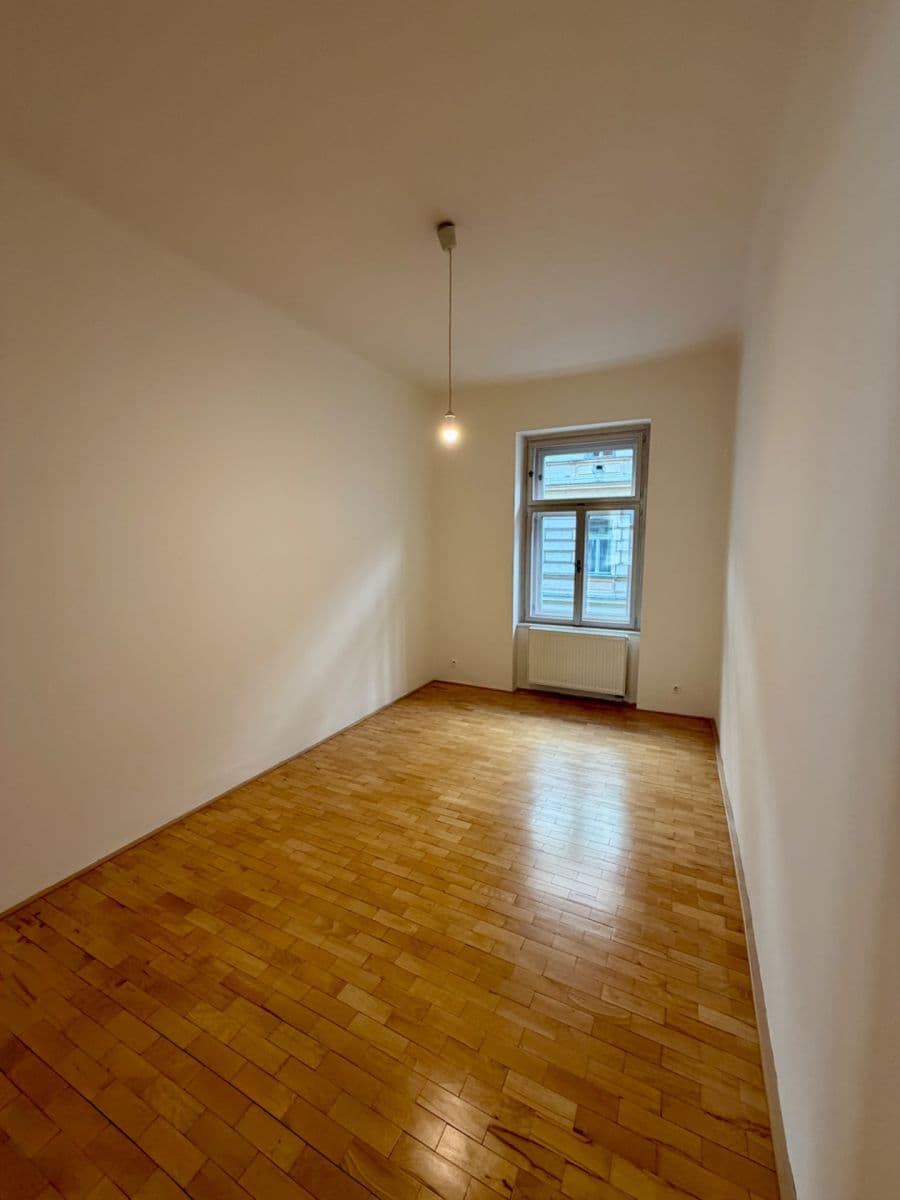 Prenájom bytu 3-izbový 80 m², Dukelských hrdinů, Praha, Praha Prenájom bytu 3-izbový 80 m², Dukelských hrdinů, Praha, Praha