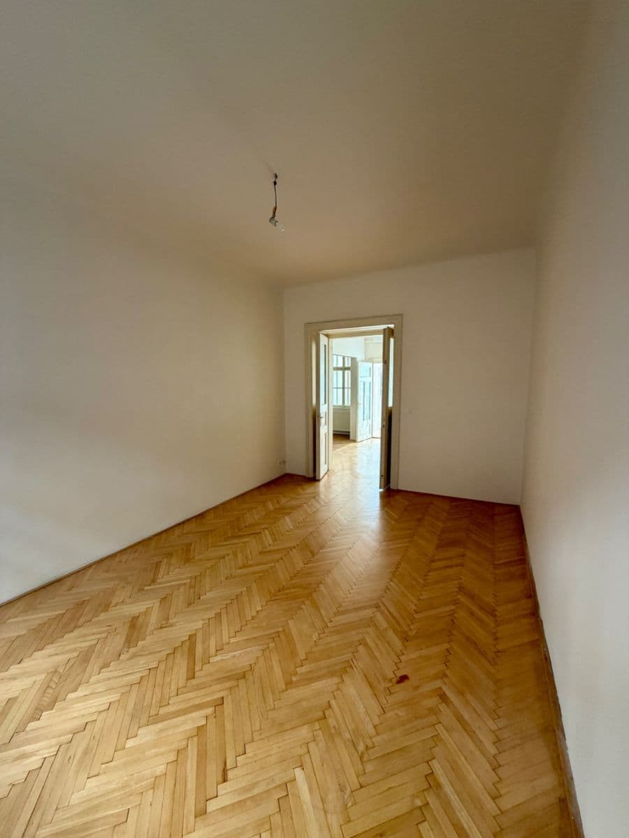 Prenájom bytu 3-izbový 80 m², Dukelských hrdinů, Praha, Praha Prenájom bytu 3-izbový 80 m², Dukelských hrdinů, Praha, Praha