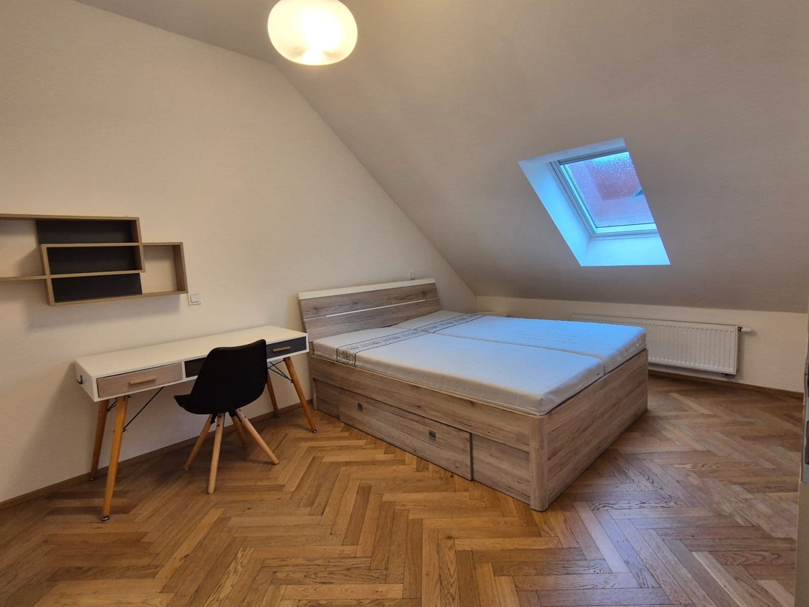 Prenájom bytu 3-izbový 62 m², Horní, Praha, Praha Prenájom bytu 3-izbový 62 m², Horní, Praha, Praha