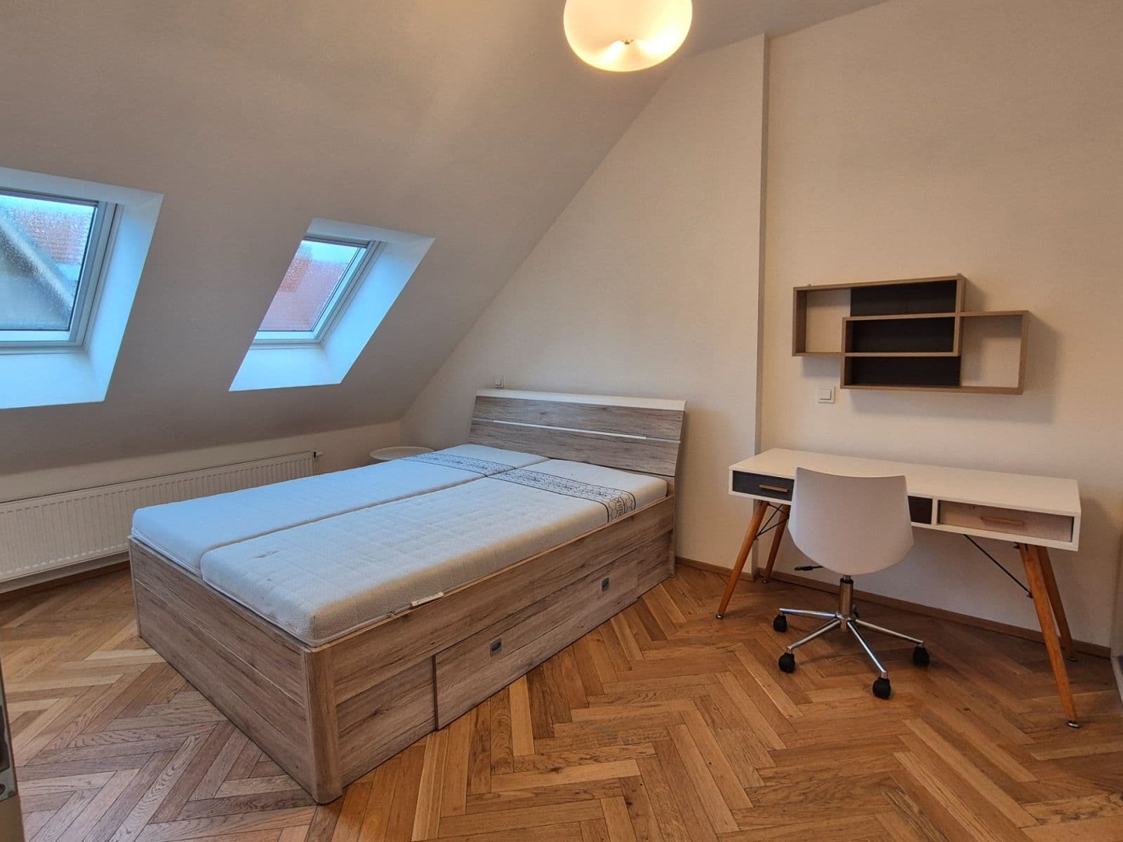 Prenájom bytu 3-izbový 62 m², Horní, Praha, Praha Prenájom bytu 3-izbový 62 m², Horní, Praha, Praha