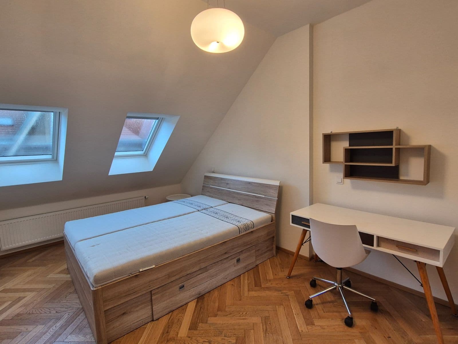 Prenájom bytu 3-izbový 62 m², Horní, Praha, Praha Prenájom bytu 3-izbový 62 m², Horní, Praha, Praha
