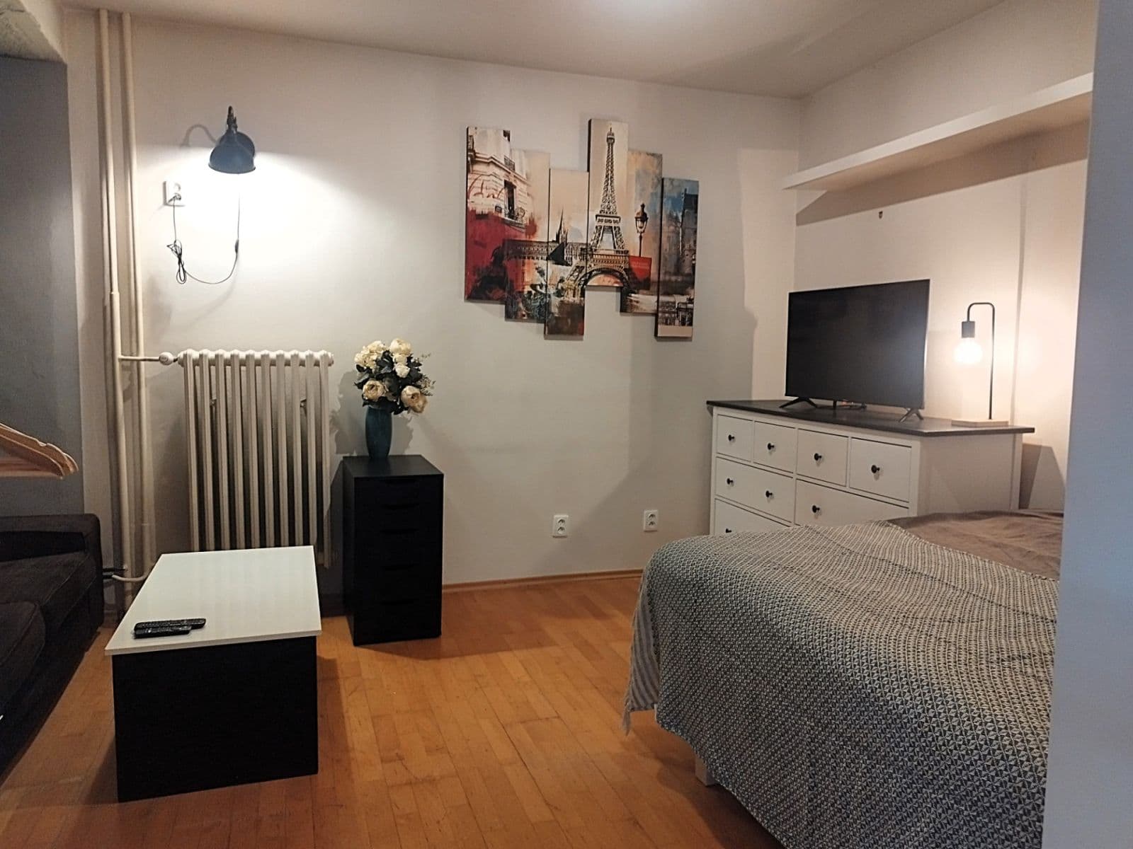 Prenájom bytu 1-izbový 26 m², Martinengova, Bratislava - mestská časť Staré Mesto, Bratislavský kraj Prenájom bytu 1-izbový 26 m², Martinengova, Bratislava - mestská časť Staré Mesto, Bratislavský kraj