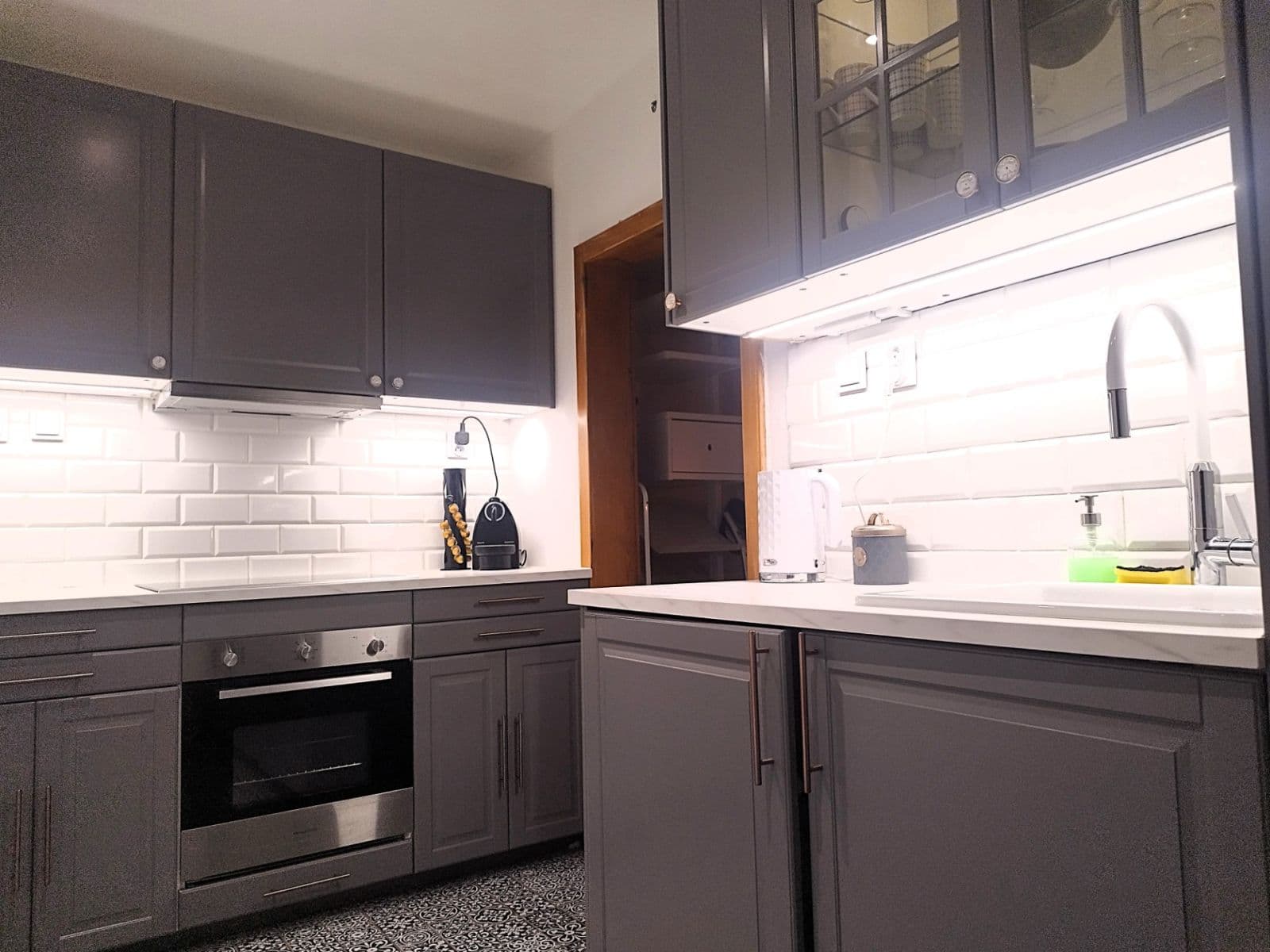 Prenájom bytu 1-izbový 26 m², Martinengova, Bratislava - mestská časť Staré Mesto, Bratislavský kraj Prenájom bytu 1-izbový 26 m², Martinengova, Bratislava - mestská časť Staré Mesto, Bratislavský kraj