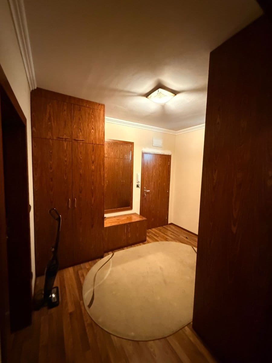 Predaj bytu 3-izbový 81 m², Volutová, Praha, Praha Predaj bytu 3-izbový 81 m², Volutová, Praha, Praha