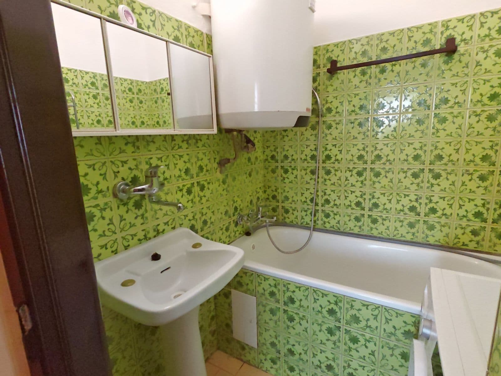 Predaj bytu 3-izbový 63 m², Nedomická, Všetaty, Středočeský kraj Predaj bytu 3-izbový 63 m², Nedomická, Všetaty, Středočeský kraj