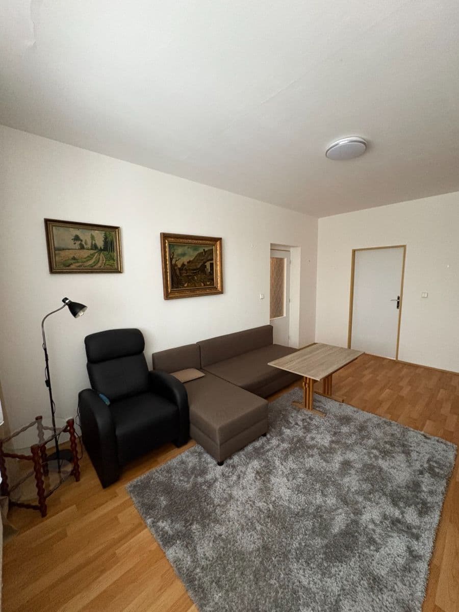 Predaj bytu 2-izbový 70 m², Franze Kafky, Mariánské Lázně, Karlovarský kraj Predaj bytu 2-izbový 70 m², Franze Kafky, Mariánské Lázně, Karlovarský kraj