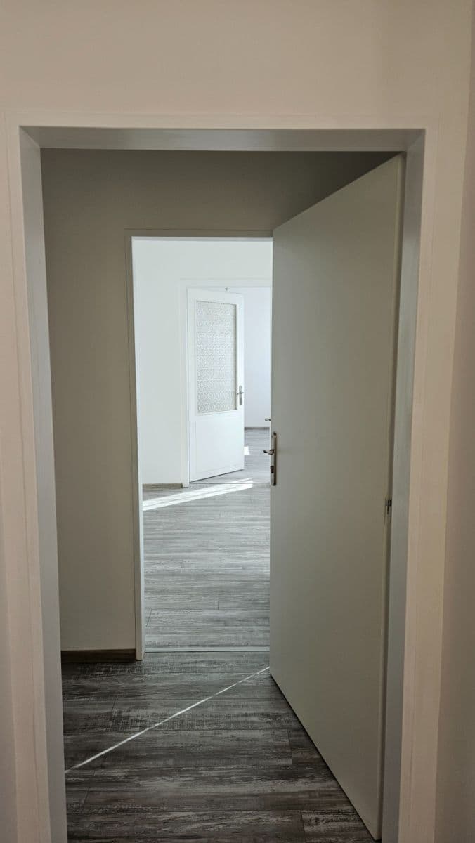 Prenájom bytu 3-izbový 65 m², Nádražní, Dolní Poustevna, Ústecký kraj Prenájom bytu 3-izbový 65 m², Nádražní, Dolní Poustevna, Ústecký kraj