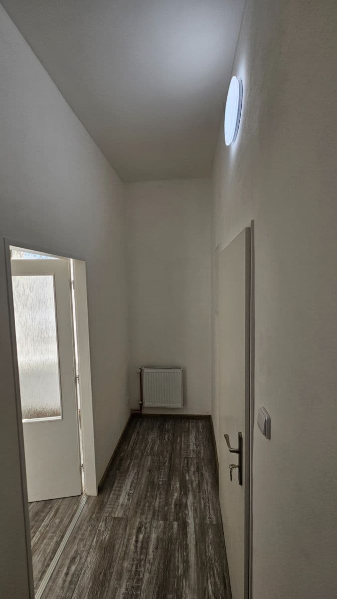 Prenájom bytu 3-izbový 65 m², Nádražní, Dolní Poustevna, Ústecký kraj Prenájom bytu 3-izbový 65 m², Nádražní, Dolní Poustevna, Ústecký kraj