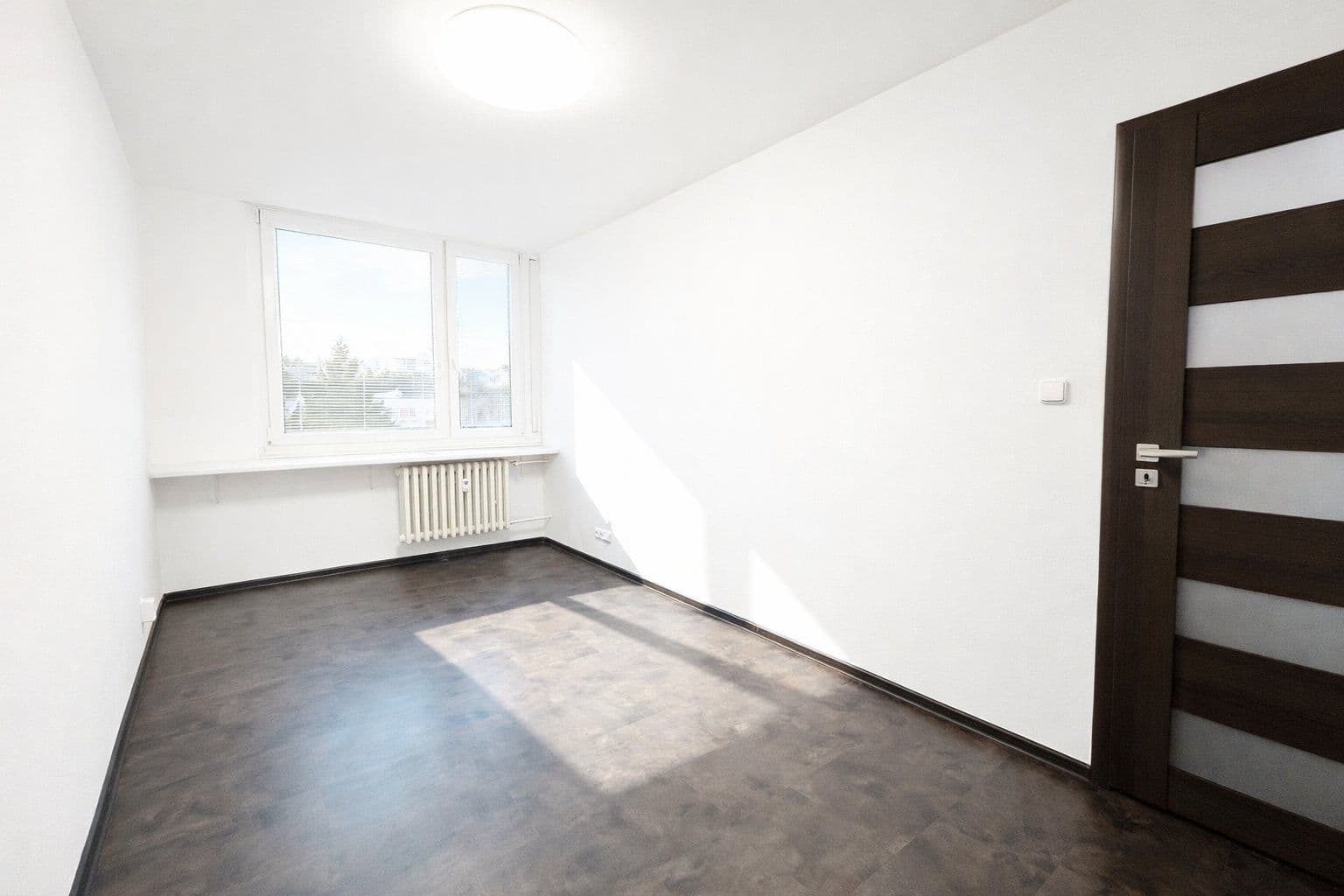 Prenájom bytu 4-izbový 90 m², Tererova, Praha, Praha Prenájom bytu 4-izbový 90 m², Tererova, Praha, Praha
