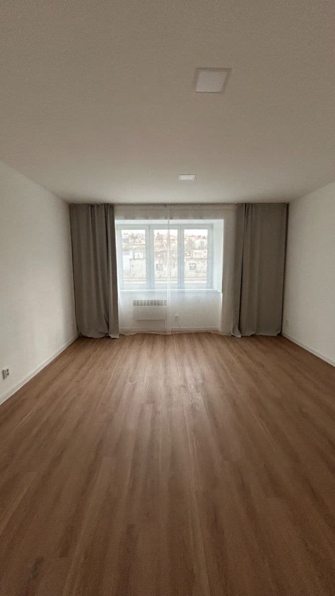 Predaj bytu 1-izbový 29 m², Kolbenova, Praha, Praha Predaj bytu 1-izbový 29 m², Kolbenova, Praha, Praha