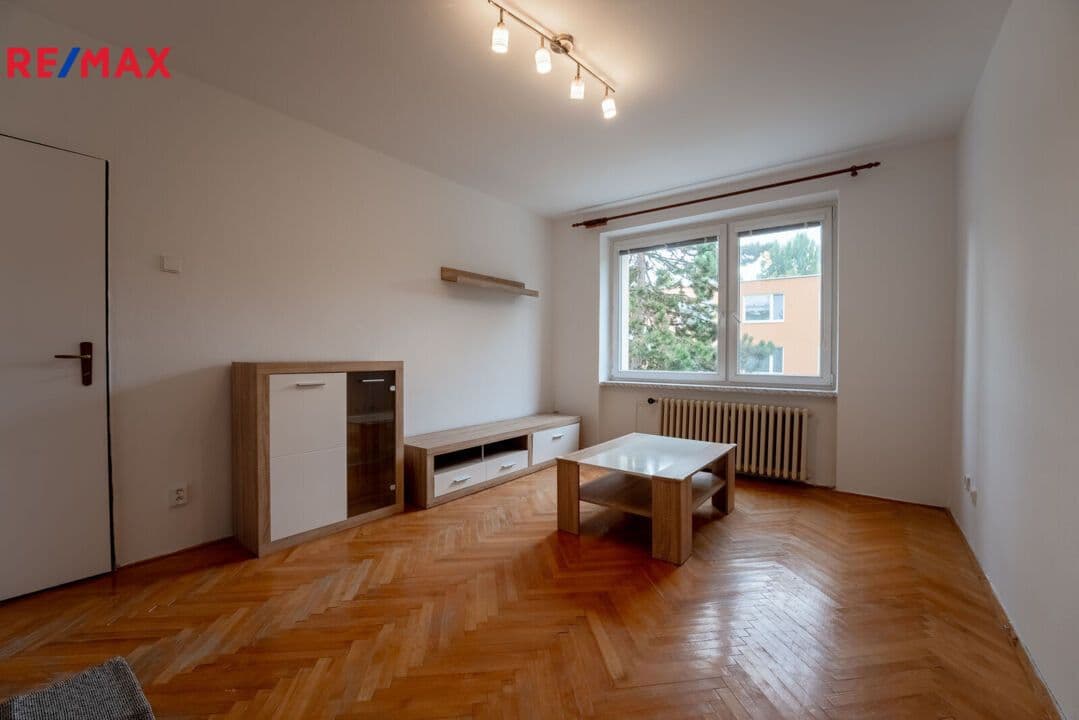 Prenájom bytu 2-izbový 56 m², Maxima Gorkého, Vyškov, Jihomoravský kraj Prenájom bytu 2-izbový 56 m², Maxima Gorkého, Vyškov, Jihomoravský kraj