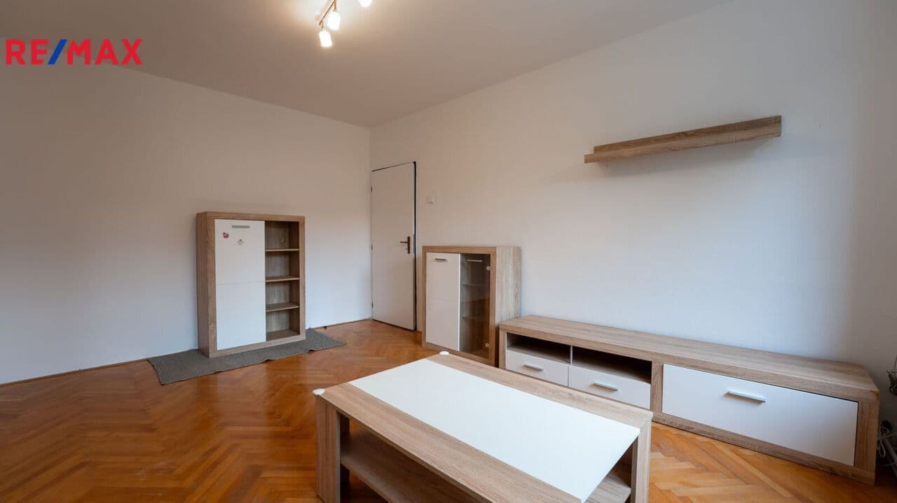 Prenájom bytu 2-izbový 56 m², Maxima Gorkého, Vyškov, Jihomoravský kraj Prenájom bytu 2-izbový 56 m², Maxima Gorkého, Vyškov, Jihomoravský kraj