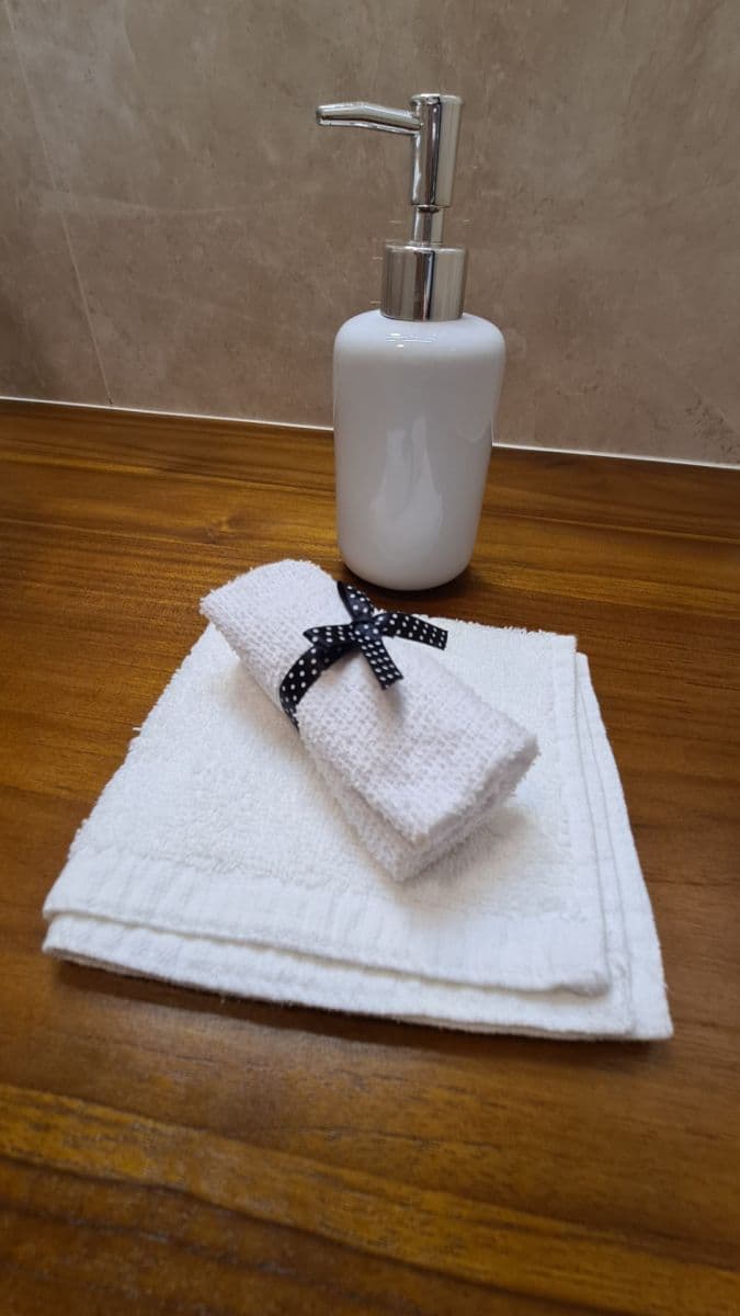 Prenájom bytu 2-izbový 45 m², Vrázova, Praha, Praha Prenájom bytu 2-izbový 45 m², Vrázova, Praha, Praha