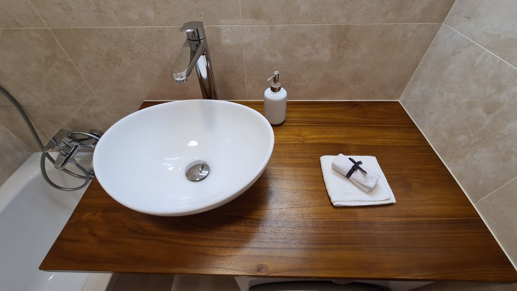 Prenájom bytu 2-izbový 45 m², Vrázova, Praha, Praha Prenájom bytu 2-izbový 45 m², Vrázova, Praha, Praha