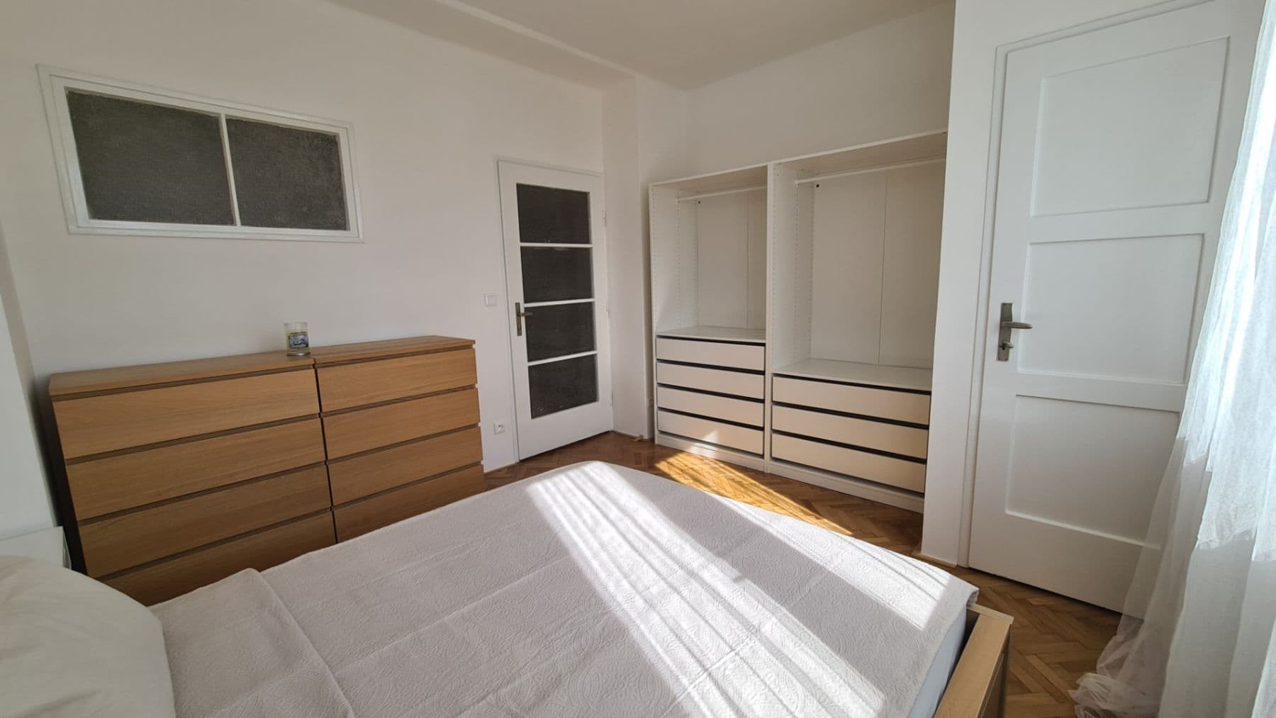 Prenájom bytu 2-izbový 45 m², Vrázova, Praha, Praha Prenájom bytu 2-izbový 45 m², Vrázova, Praha, Praha