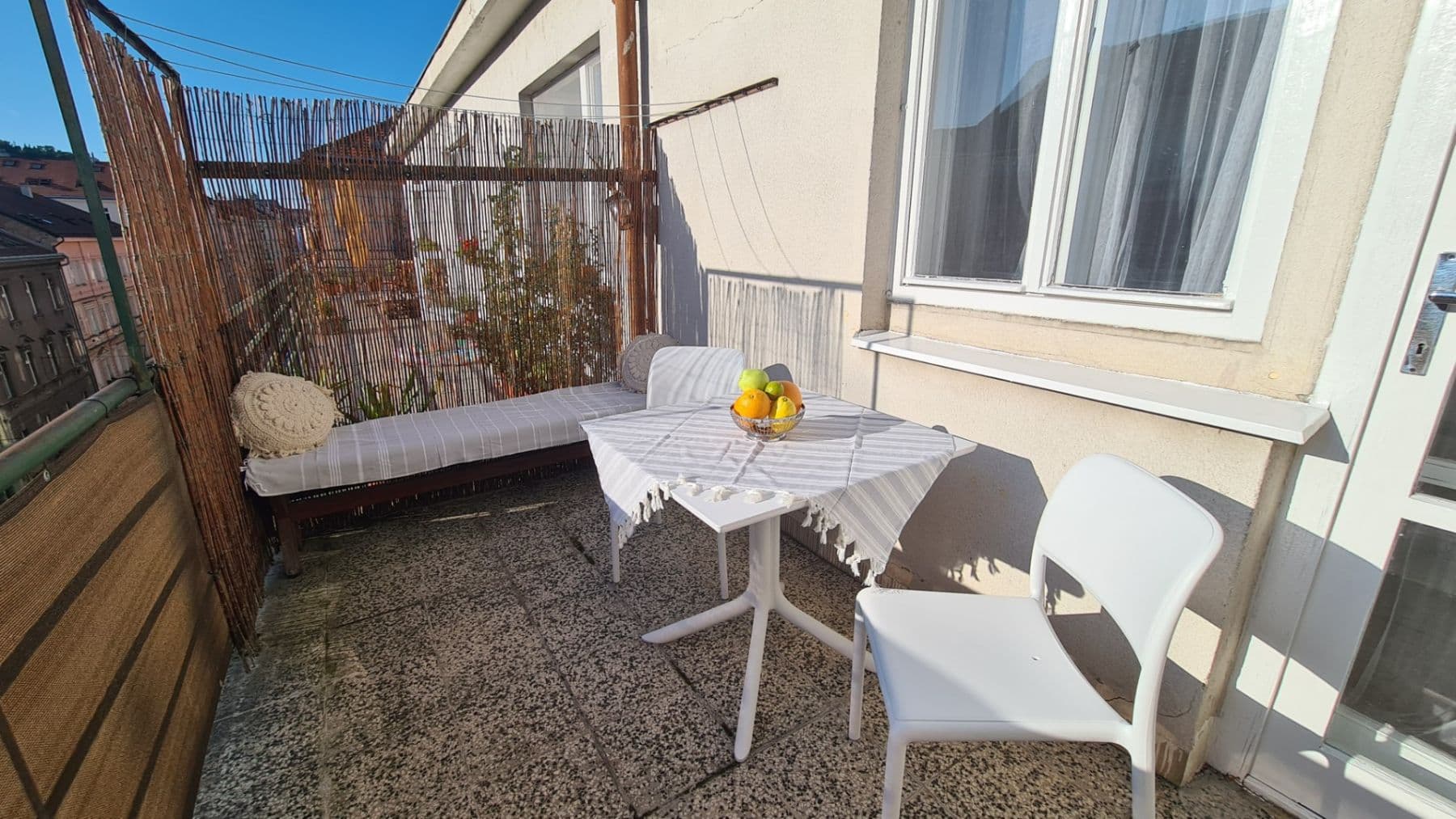 Prenájom bytu 2-izbový 45 m², Vrázova, Praha, Praha Prenájom bytu 2-izbový 45 m², Vrázova, Praha, Praha