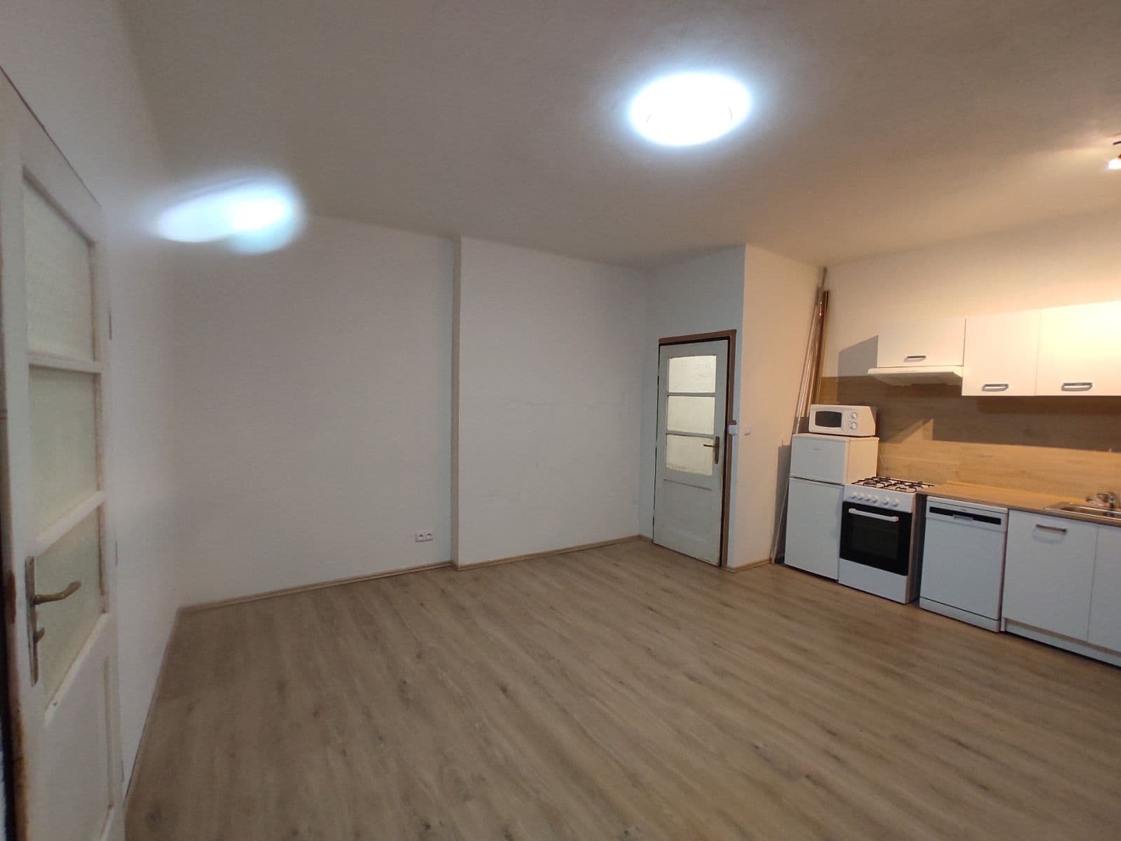Prenájom bytu 2-izbový 41 m², Svojsíkova, Praha, Praha Prenájom bytu 2-izbový 41 m², Svojsíkova, Praha, Praha