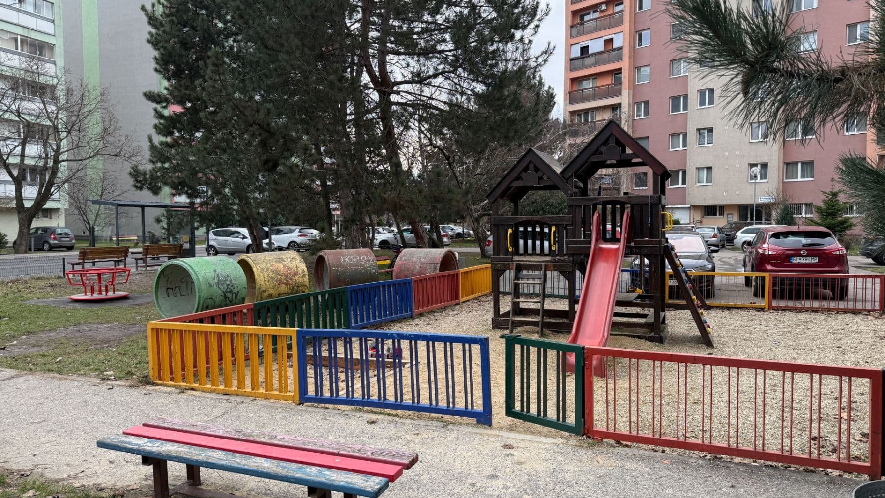 Prenájom bytu 3-izbový 80 m², Nobelova, Nové Mesto, Bratislavský kraj Prenájom bytu 3-izbový 80 m², Nobelova, Nové Mesto, Bratislavský kraj