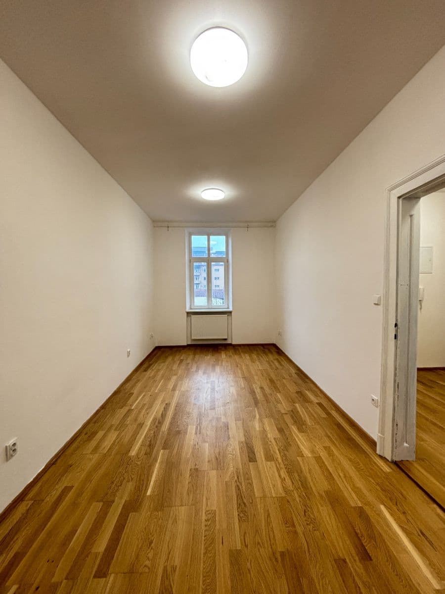 Prenájom bytu 2-izbový 68 m², Štefánikova, Brno, Jihomoravský kraj Prenájom bytu 2-izbový 68 m², Štefánikova, Brno, Jihomoravský kraj