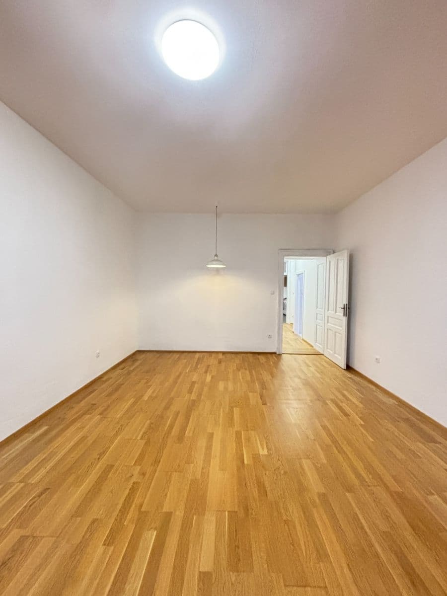 Prenájom bytu 2-izbový 68 m², Štefánikova, Brno, Jihomoravský kraj Prenájom bytu 2-izbový 68 m², Štefánikova, Brno, Jihomoravský kraj