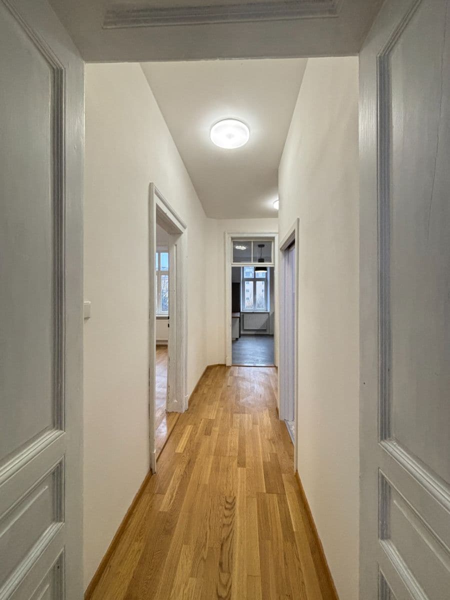 Prenájom bytu 2-izbový 68 m², Štefánikova, Brno, Jihomoravský kraj Prenájom bytu 2-izbový 68 m², Štefánikova, Brno, Jihomoravský kraj