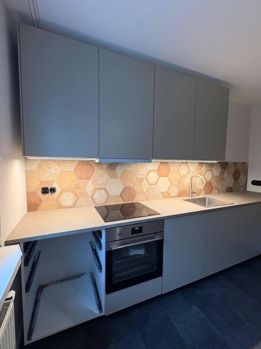 Prenájom bytu 2-izbový 55 m², Kremličkova, Praha, Praha Prenájom bytu 2-izbový 55 m², Kremličkova, Praha, Praha