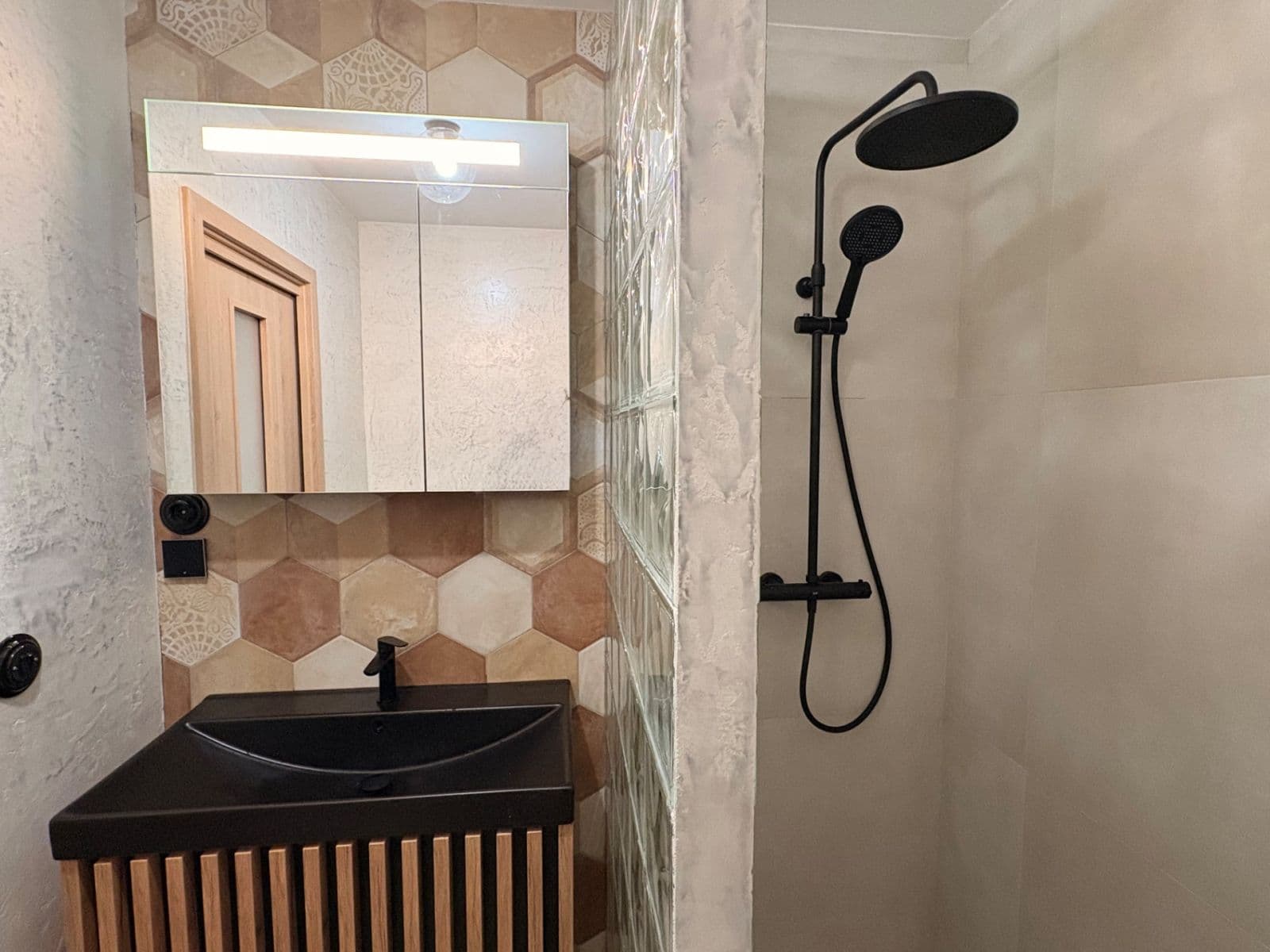 Prenájom bytu 2-izbový 55 m², Kremličkova, Praha, Praha Prenájom bytu 2-izbový 55 m², Kremličkova, Praha, Praha