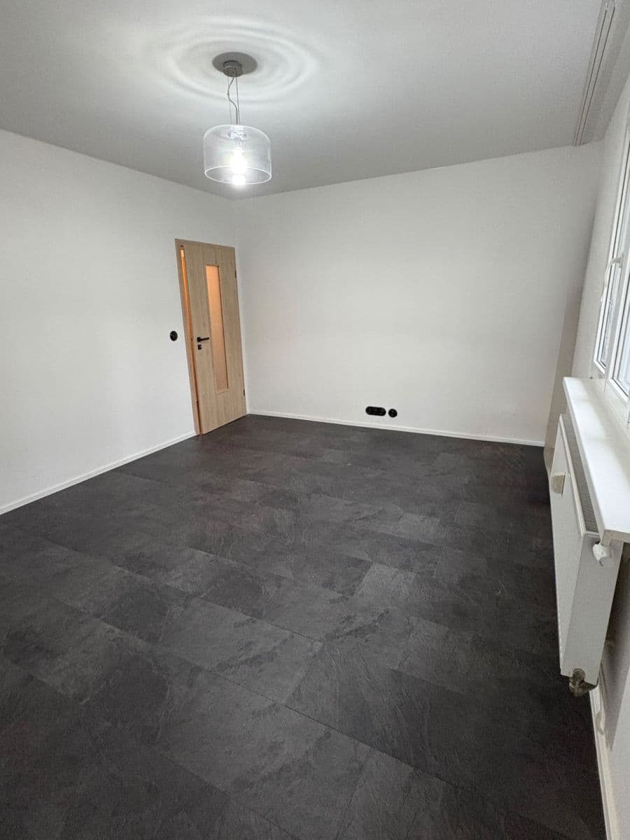 Prenájom bytu 2-izbový 55 m², Kremličkova, Praha, Praha Prenájom bytu 2-izbový 55 m², Kremličkova, Praha, Praha