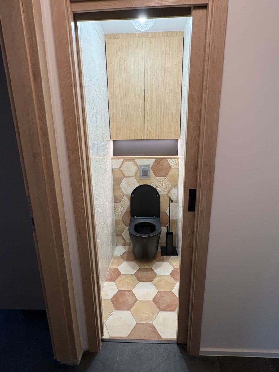 Prenájom bytu 2-izbový 55 m², Kremličkova, Praha, Praha Prenájom bytu 2-izbový 55 m², Kremličkova, Praha, Praha