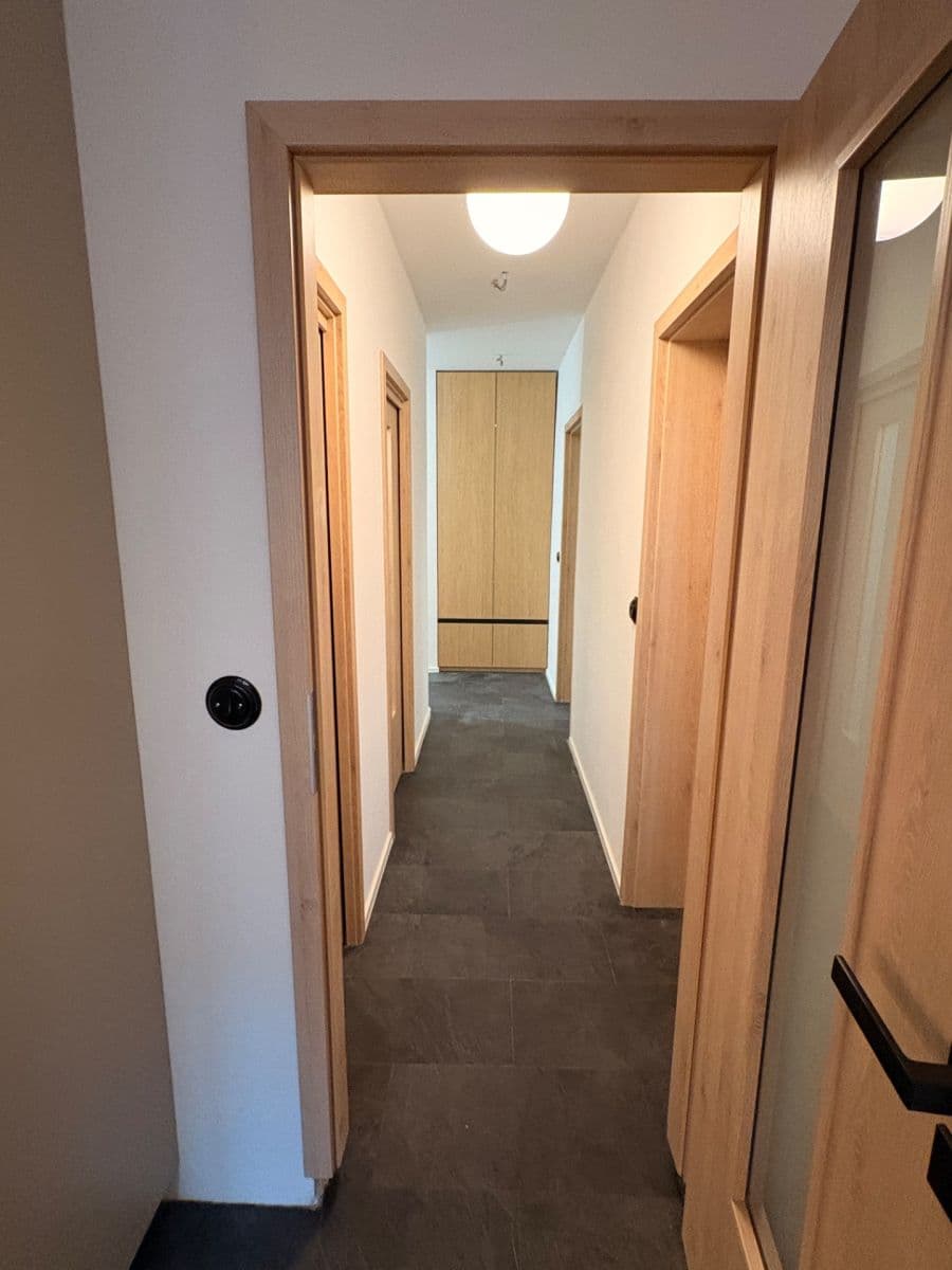 Prenájom bytu 2-izbový 55 m², Kremličkova, Praha, Praha Prenájom bytu 2-izbový 55 m², Kremličkova, Praha, Praha