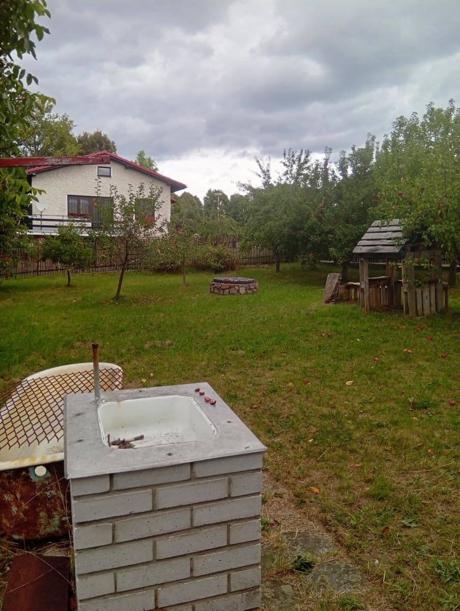 Prenájom pozemku 1.402 m², Na Odboji, Březnice, Středočeský kraj Prenájom pozemku 1.402 m², Na Odboji, Březnice, Středočeský kraj