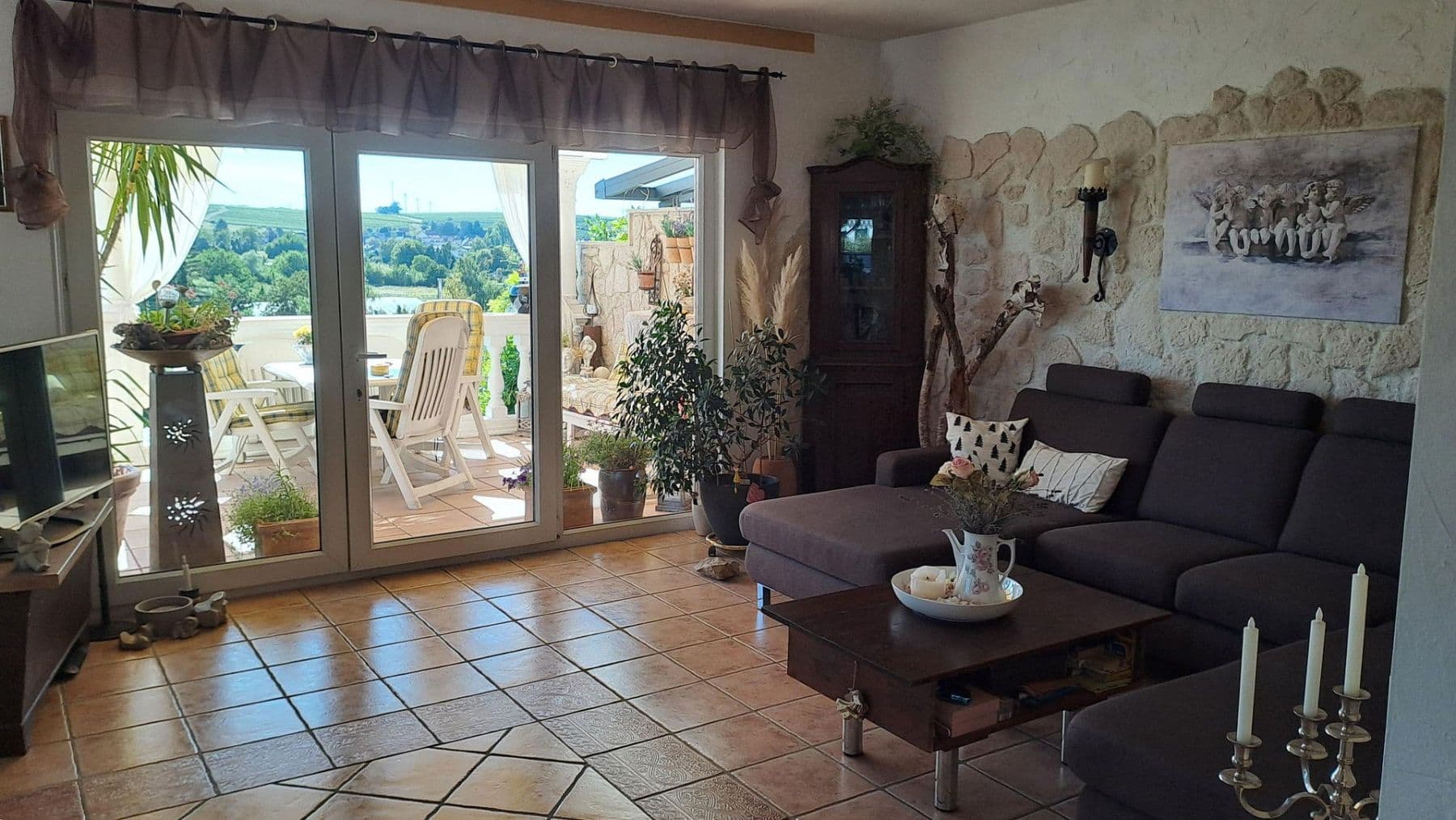 Predaj domu 211 m², pozemek 311 m², Freyburger Allee 16, Nierstein, Porýnie-Falcko Predaj domu 211 m², pozemek 311 m², Freyburger Allee 16, Nierstein, Porýnie-Falcko