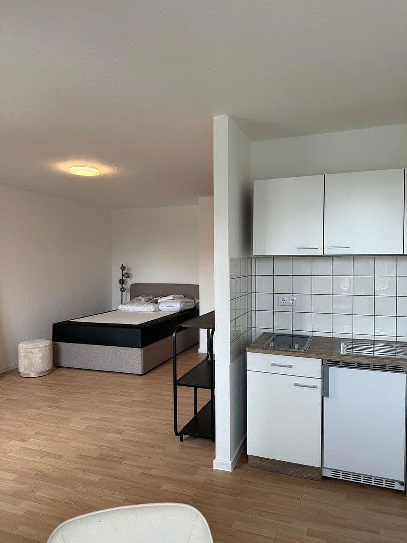 Prenájom bytu 17 m², Görrestraße 8, Eppelheim, Bádensko-Wurttembersko Prenájom bytu 17 m², Görrestraße 8, Eppelheim, Bádensko-Wurttembersko