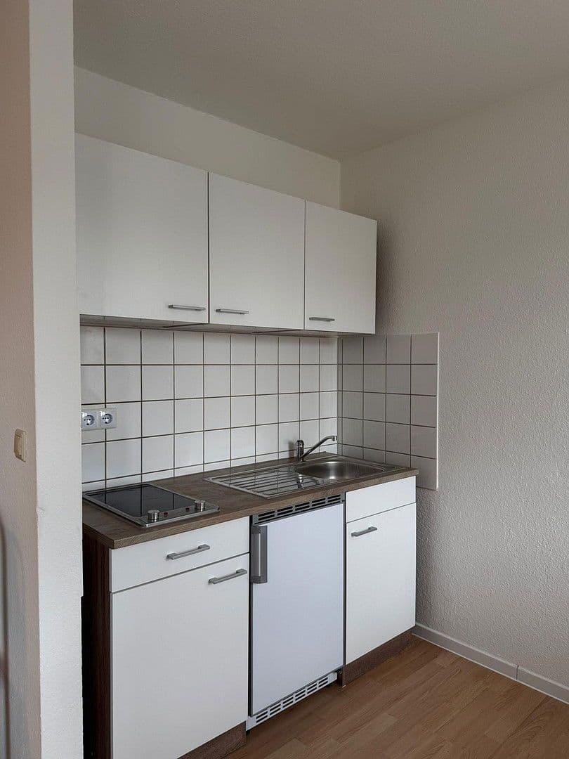 Prenájom bytu 17 m², Görrestraße 8, Eppelheim, Bádensko-Wurttembersko Prenájom bytu 17 m², Görrestraße 8, Eppelheim, Bádensko-Wurttembersko