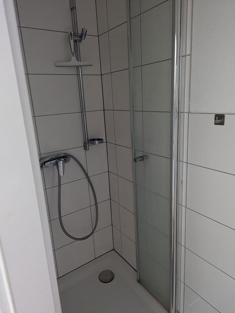 Prenájom bytu 2-izbový 37 m², Bischlebener Str. 1, Erfurt-Hochheim, Durínsko Prenájom bytu 2-izbový 37 m², Bischlebener Str. 1, Erfurt-Hochheim, Durínsko