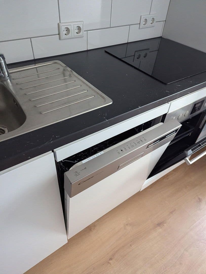 Prenájom bytu 2-izbový 37 m², Bischlebener Str. 1, Erfurt-Hochheim, Durínsko Prenájom bytu 2-izbový 37 m², Bischlebener Str. 1, Erfurt-Hochheim, Durínsko