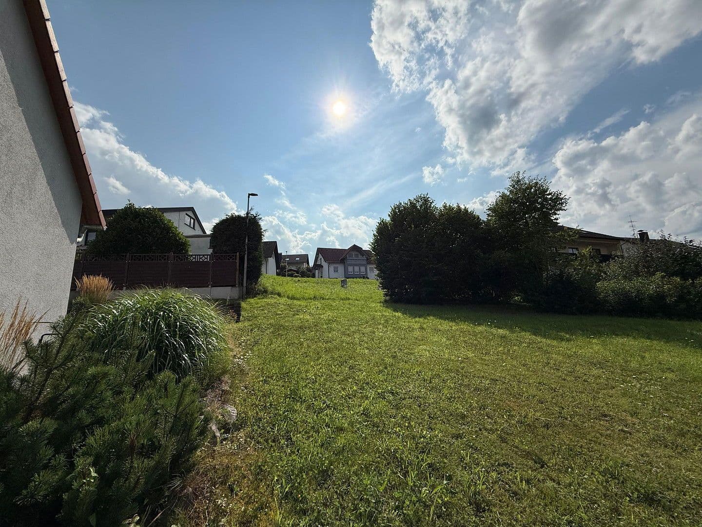 Predaj domu 152 m², pozemek 377 m², Untere Ebenung 12, Mömbris, Bavorsko Predaj domu 152 m², pozemek 377 m², Untere Ebenung 12, Mömbris, Bavorsko