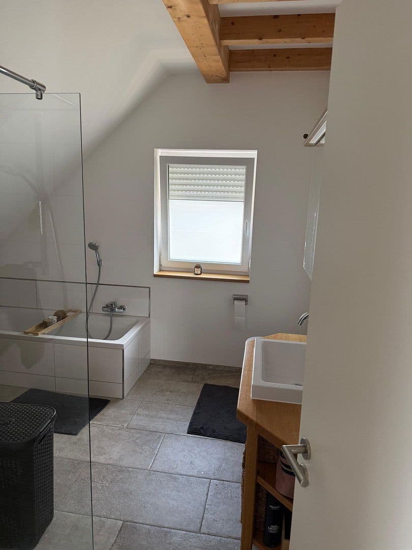 Predaj domu 152 m², pozemek 377 m², Untere Ebenung 12, Mömbris, Bavorsko Predaj domu 152 m², pozemek 377 m², Untere Ebenung 12, Mömbris, Bavorsko