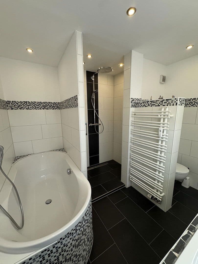 Predaj bytu 3-izbový 81 m², Böblingen, Bádensko-Wurttembersko Predaj bytu 3-izbový 81 m², Böblingen, Bádensko-Wurttembersko