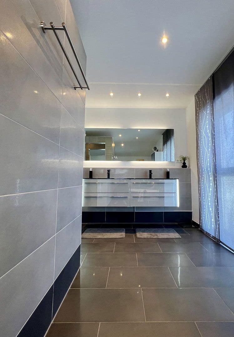 Predaj domu 170 m², pozemek 673 m², Schwändlesteig 24, Oy-Mittelberg, Bavorsko Predaj domu 170 m², pozemek 673 m², Schwändlesteig 24, Oy-Mittelberg, Bavorsko